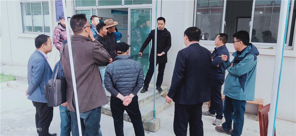 西南督查組在自治區(qū)、日喀則市、吉隆縣、吉隆鎮(zhèn)有關(guān)領(lǐng)導(dǎo)的陪同下對(duì)吉隆鎮(zhèn)污水處理廠(chǎng)檢查工作